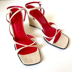 Vintage Charles David Nude Beige Wedge Sandals